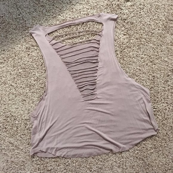 Elephant Print Loose Tank Top - Picture 3 of 5